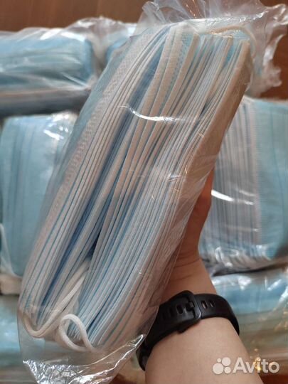 Маски одноразовые