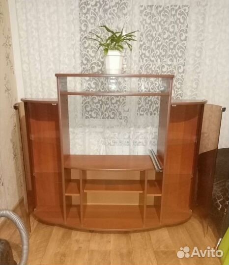 Тумба под телевизор