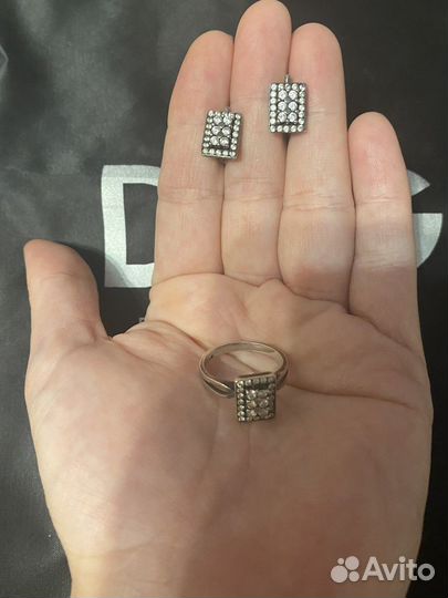 Серебряное кольцо