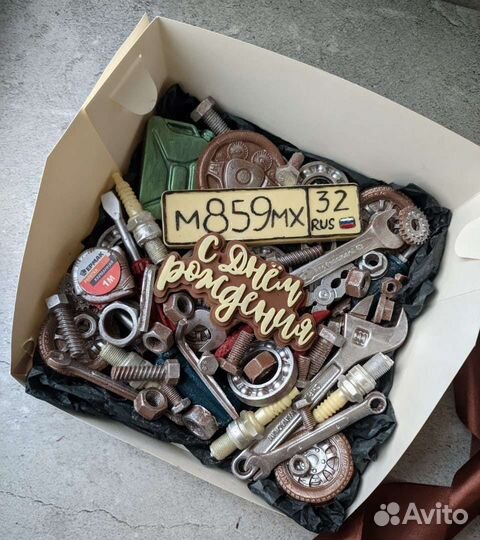 Подарок из шоколада для мужчин. Инструменты