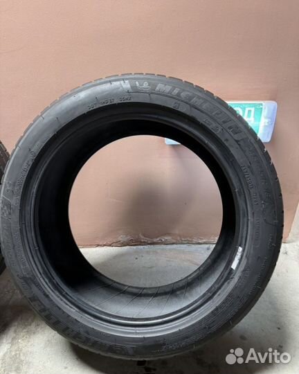 Michelin Pilot Sport 4 245/45 R18 100Y