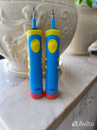 Зубная щетка braun