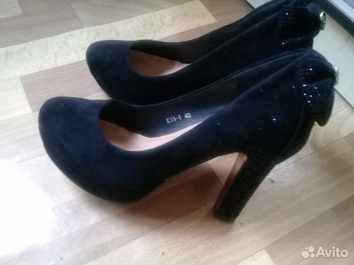 Туфли новые размер 40
