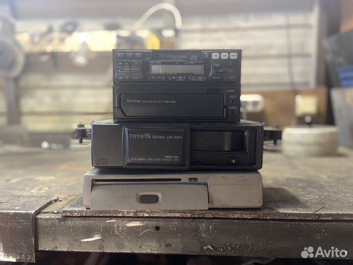 Акустическая и навигационная система Toyota