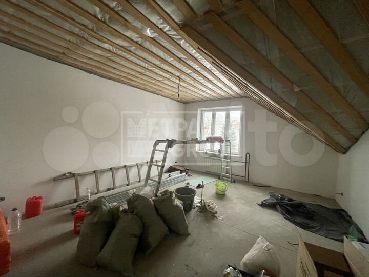 2-к. квартира, 53 м², 3/3 эт.