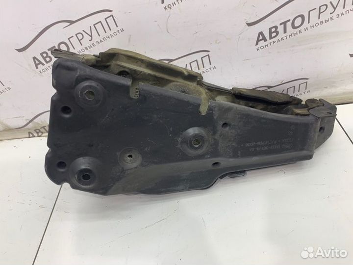 Крышка компрессора пневмоподвески Lr Rr Sport 1