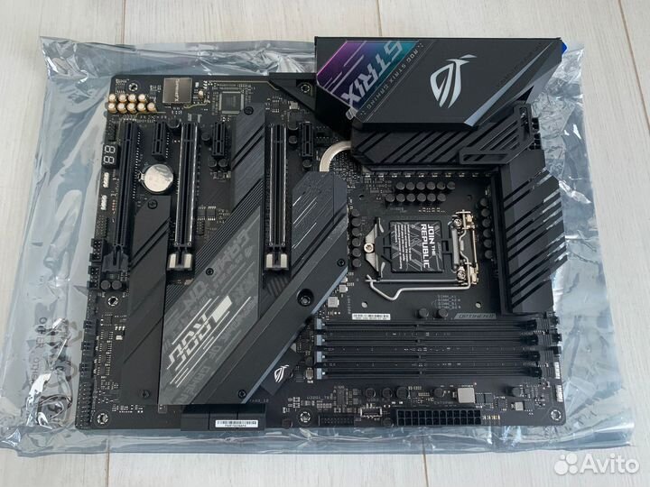 Материнская плата asus ROG strix Z490-E gaming