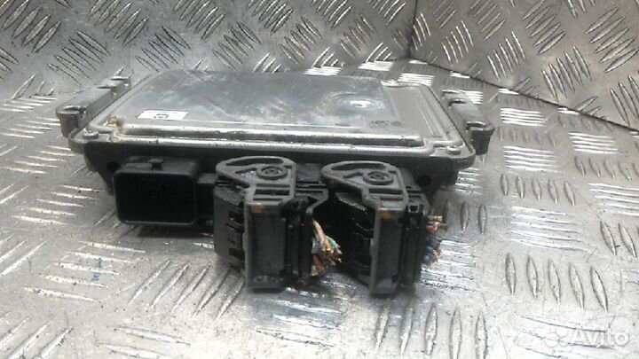 Блок управления двигателем Peugeot 207