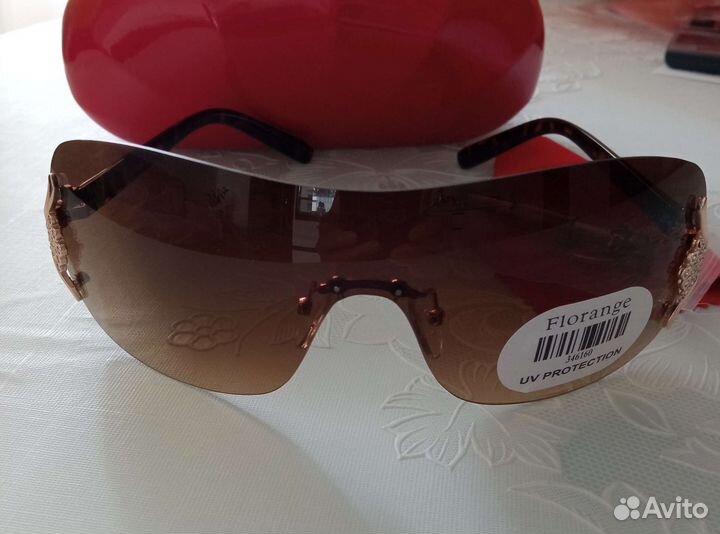 Солнцезащитные очки новые