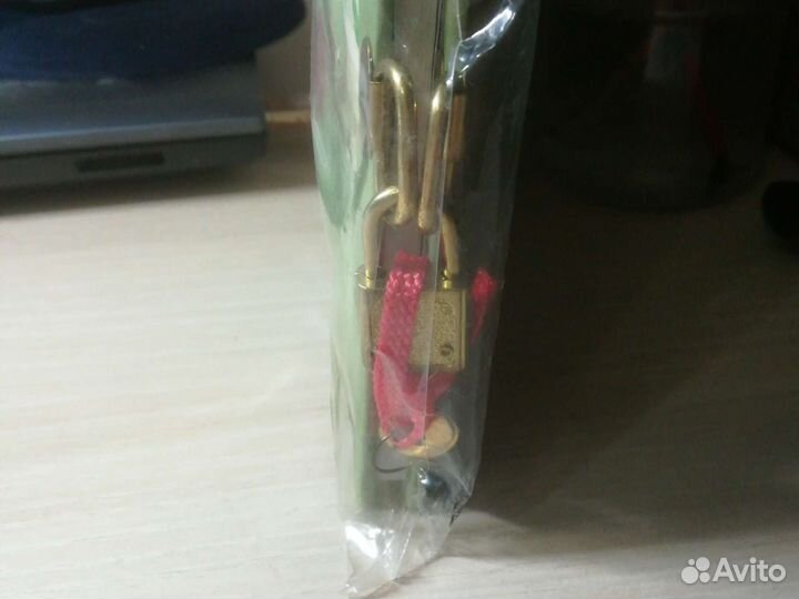 Дневник для записей с замком