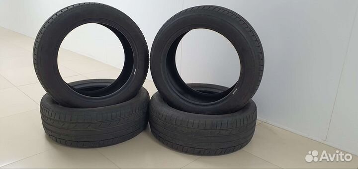 Tigar UHP Ultra High Performance 215/55 R17 98W