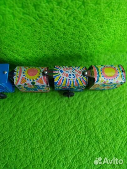 Игрушки СССР. Паровозик. Барабан