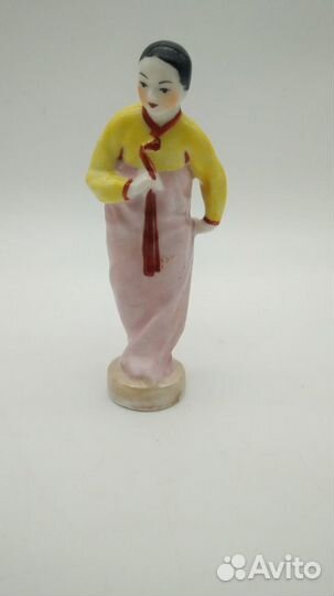 Статуэтка «Китайская девушка», Китай, высота 14 см