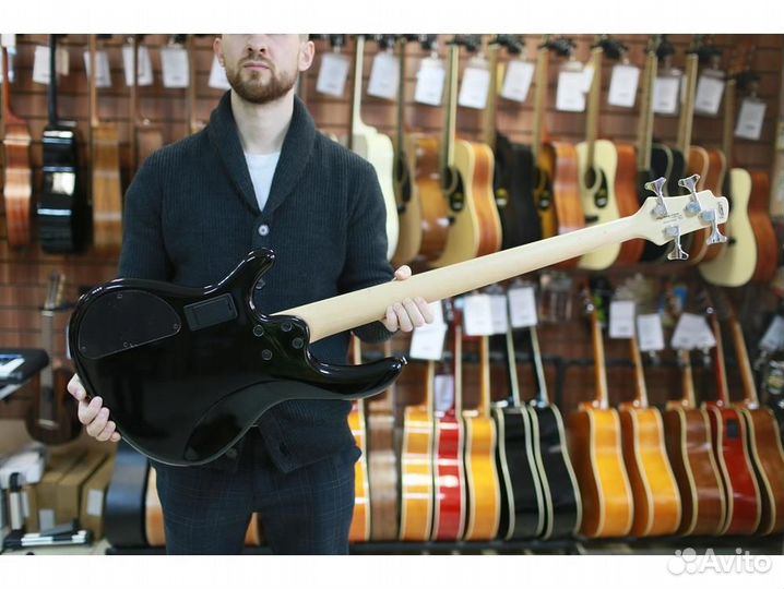 Cort Action-Bass-Plus-BK черная бас гитара