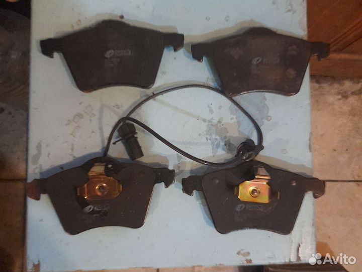 Колодки передние на VW T4