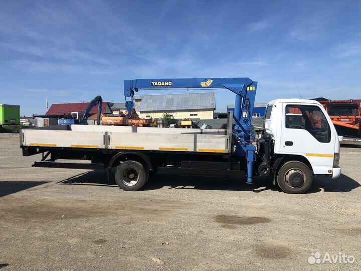 Isuzu NQR75 с КМУ, 2011