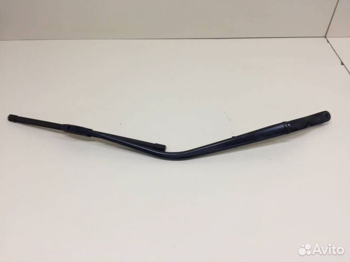 Поводок стеклоочистителя передний правый Mazda Maz