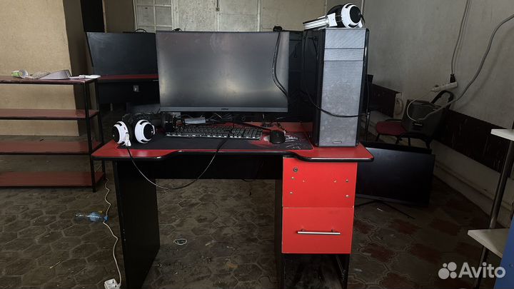 Игравоые столы для комьютеров