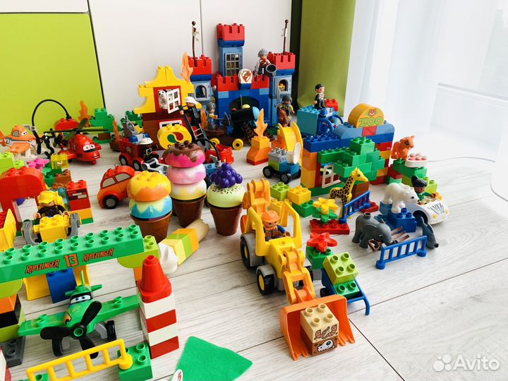 Lego Duplo много, 15 наборов