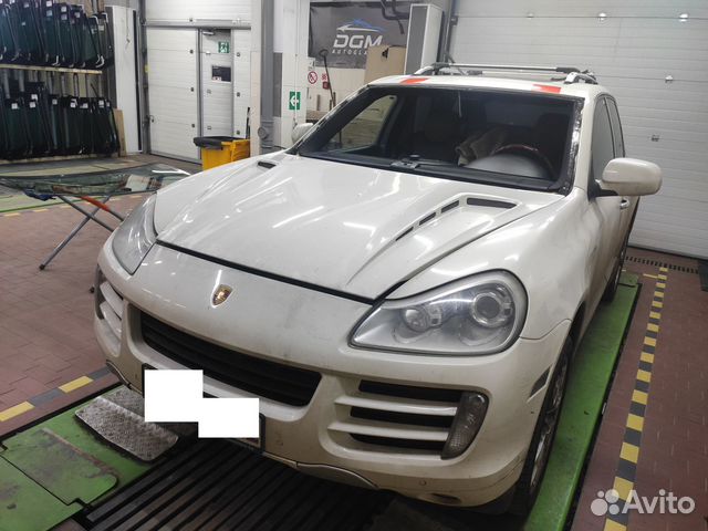 Лобовое стекло Porsche Cayenne
