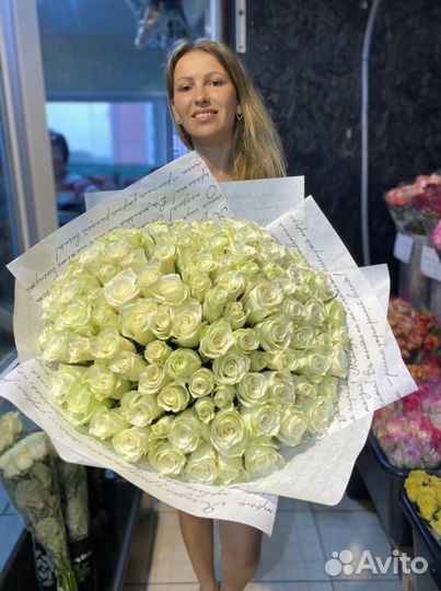 101 роза белая с бесплатной доставкой