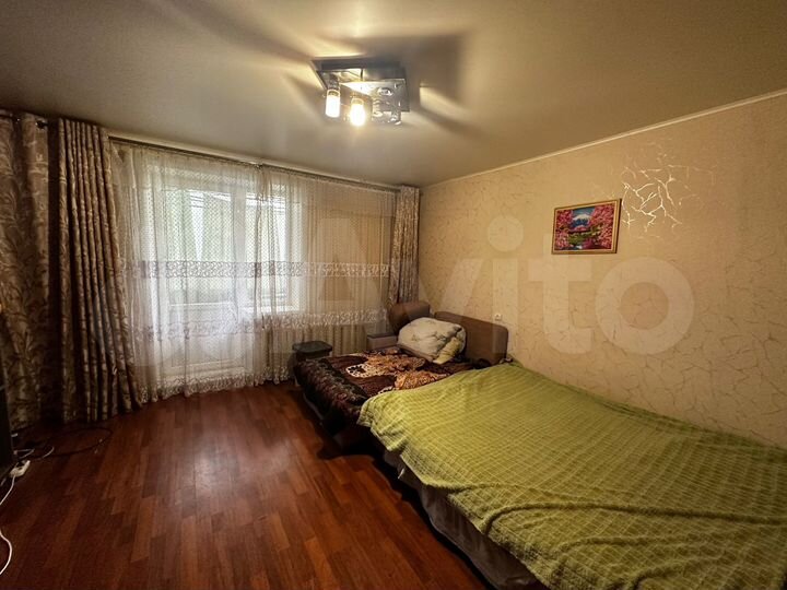 2-к. квартира, 50 м², 1/9 эт.