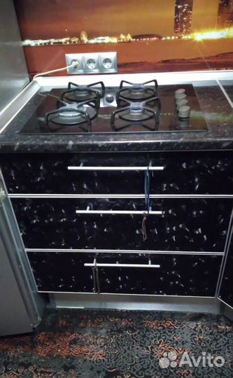 Кухонный гарнитур угловой