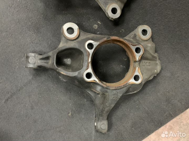 Кулак передний поворотный Mazda 6 GJ