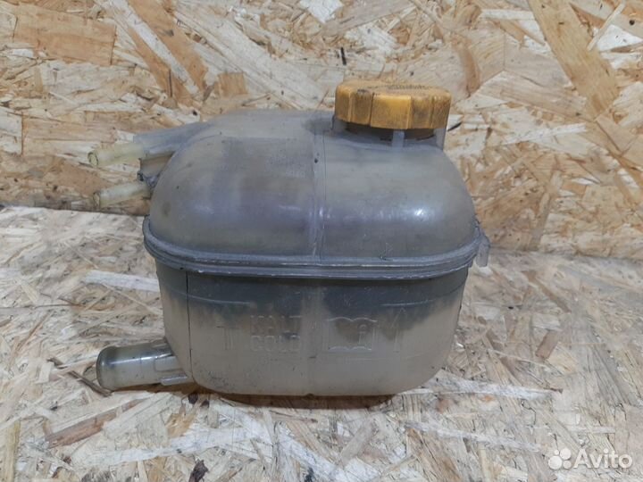 Расширительный бачок Opel Astra H