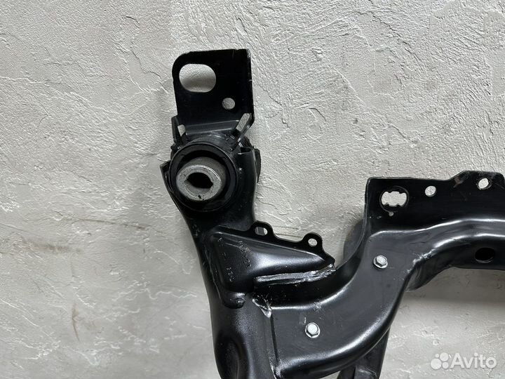 Подрамник передний OM642 Mercedes A1663302200