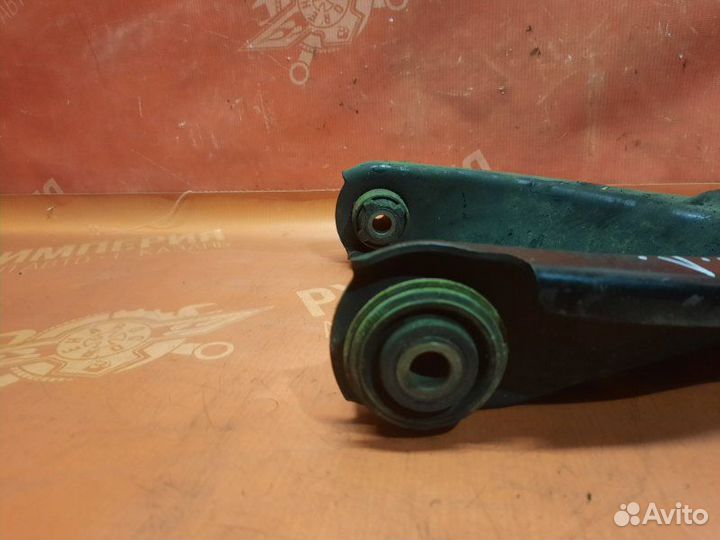 Рычаг подвески передний правый Renault Logan 2 1