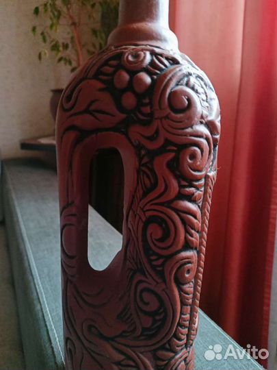 Глиняная бутылка