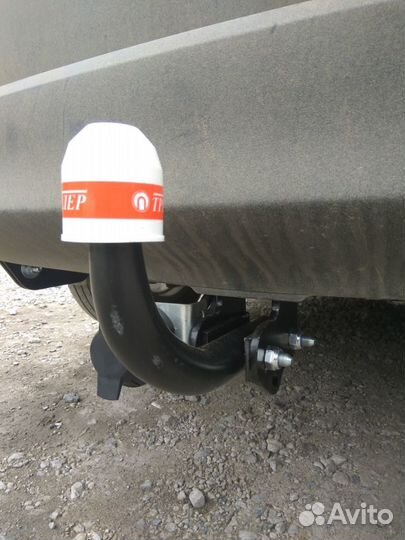 Фаркоп Трейлер для Toyota Rav 4 2013-2018