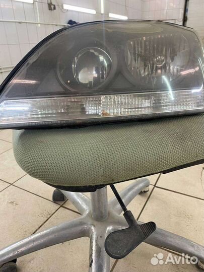 Фары на Kia Sorento 1