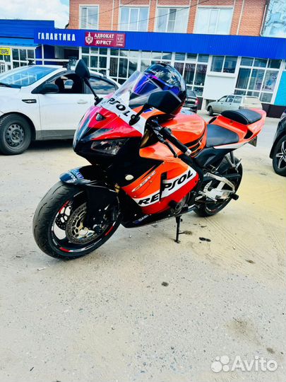 Пластик на мотоцикл honda CBR600RR 03/04/05/06/07