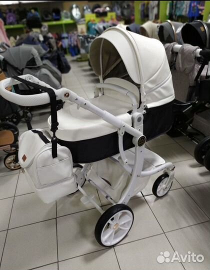 Коляска 2 в 1 и 3 в1 эко кожа