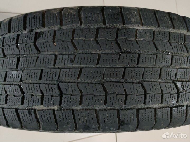 Goodyear UltraGrip Ice Navi Zea 215/55 R17 93Q