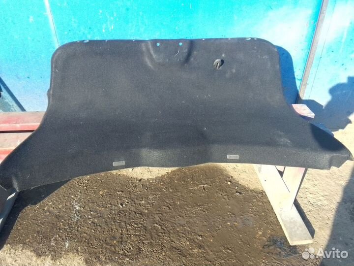Обшивка крышки багажника skoda Octavia A7