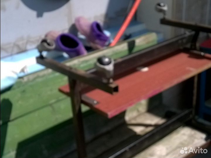 Подставка для телевизора