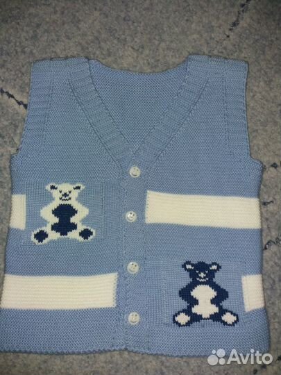 Жилетка детская новая