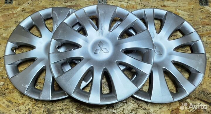 3 Колпака на Lancer 9 R15