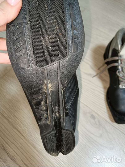 Лыжные ботинки