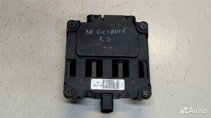 Блок клапанов Skoda Octavia (A5), 2004