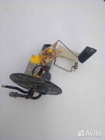 Бензонасос в сборе Toyota Corolla ee111