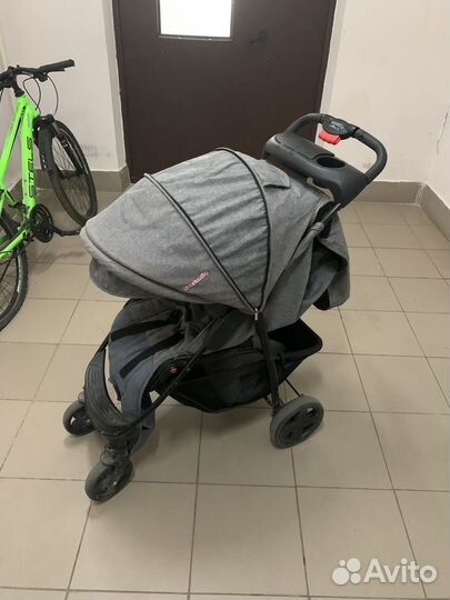 Прогулочная коляска rich family