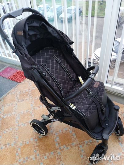 Прогулочная коляска Dearest 818