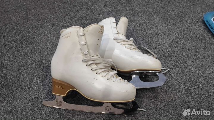Фигурные коньки edea concerto 235