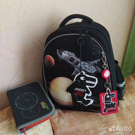 Рюкзак школьный для мальчика grizzly