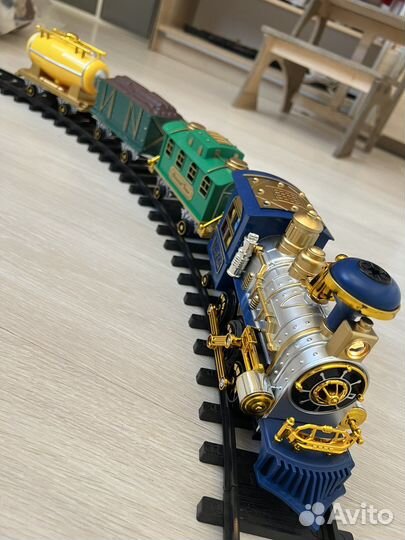 Радиоуправляемый поезд