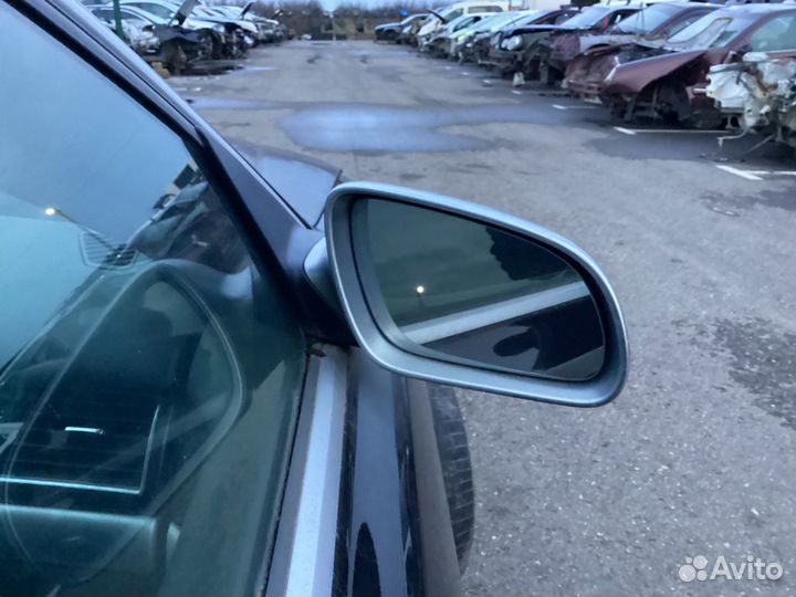 Audi s8 d3 зеркало боковое правое